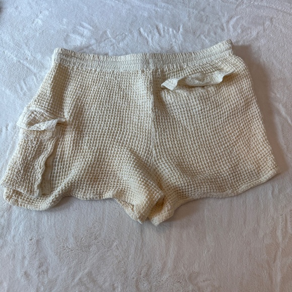 DONNI. Waffle cargo Drawstring Shorts Cream 45775 - Picture 5 of 9